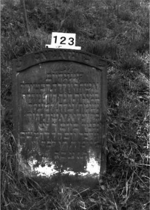 Grabstein 123
