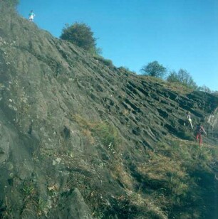 Spessart. Basaltmassiv Beilstein. Zusammentreffen des Eselsweges mit alter Heer-und Handelsstraße