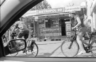 In Berlin-Prenzlauer Berg : In Berlin-Prenzlauer Berg, Berliner Ecke Bornholmer Strasse