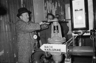 Erstes Raffineriegas im Karlsruher Gasnetz.