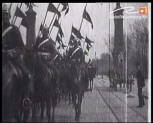 Dragoner - Regiment "König" auf der König-Karls-Brücke (1910)
