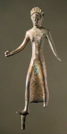 Etruskische Statuette einer schreitenden Frau