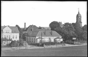 Lohmen. Gasthof mit Kirche