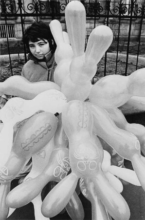 Mädchen mit Luftballons