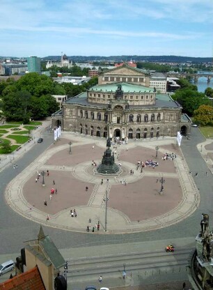 Dresden: Stadtansicht vom Hausmannsturm