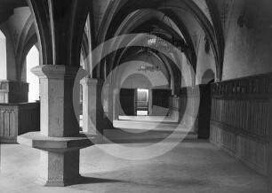 Remter der Burg Arensburg nach O