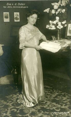 Porträt Eva Plaschke-von der Osten : Porträt Eva Plaschke-von der Osten (1881-1936; Sängerin). Fotografie (Weltpostkarte) im Verlag Emil Schwalb, Berlin