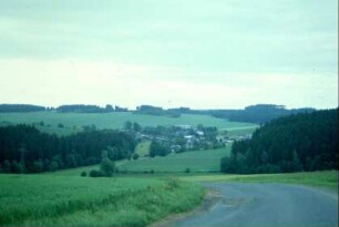 Ortsansicht von SW, Straße von Landsendorf, Landschaft