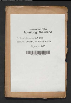 Regierer und Geerbte zu Schaephuysen gegen Witwe von Baexen wegen verweigerter Dienste vom Ketelshof und Rittersitz Berg