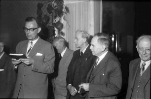 9. Tagung 1959 Physiker; Maikäferrede: Graf Lennart Bernadotte, Gerhard Domagk (verdeckt), Paul Dirac, Otto Hahn und Max Born
