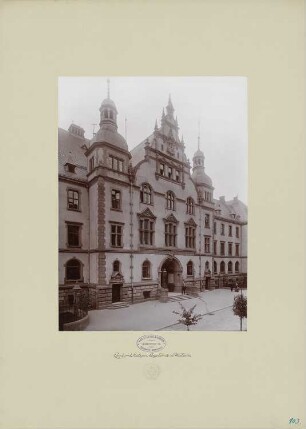 Land- und Amtsgericht, Wiesbaden: Ansicht Hauptfront