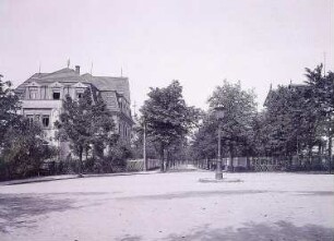 Weißer Hirsch (Dresden-Weißer Hirsch), Broizemstraße (Lehnertstraße) 4. Dr. Lahmanns Sanatorium. Villa Mathilde (1895, Umbau 1908). Straßenansicht