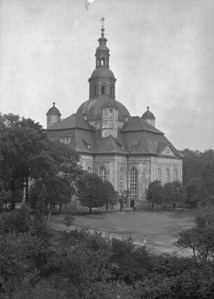 Evangelische Gnadenkirche zum Kreuze Christi