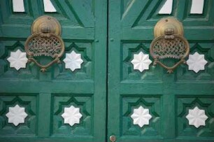 Hauptstadt Tripolis : Detail der Tür zur Gurgi-Moschee in der Altstadt von Tripolis, aufgenommen 2006