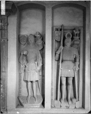 Schöntal Kloster Schöntal Kreuzgang Grabplatte links Konrad von Berlichingen (gestorben 1398), rechts Friedrich von Berlichingen