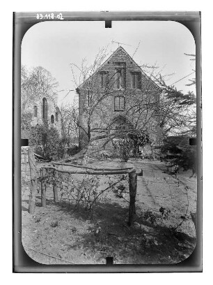 Lindow. Ehem. Nonnenkloster. Klosterschule (Baubeginn spätes 15. Jh.). Giebelansicht