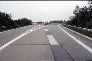 Einfahrt in Tangente Südost (Karlsruhe Richtung Heidelberg) von Nebenfahrbahn Ost (Karlsruhe Richtung Frankfurt)