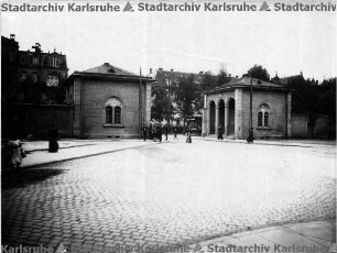 Beichel, Friedrich. Karlstor vor der Freilegung im Jahr 1912