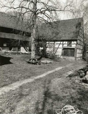 Blankenhain (Kreis Werdau), Nischwitzer Straße 2. Pfarrgehöft. Stallgebäude und Scheune (1601/1700)