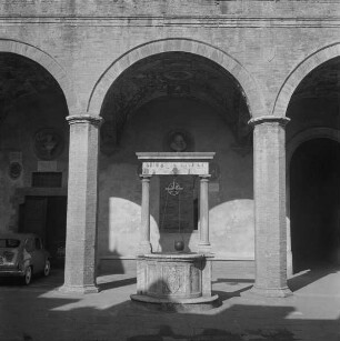 Palazzo Chigi-Saracini