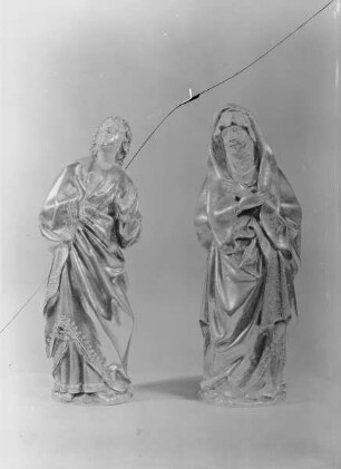 Maria und Johannes von einer Kreuzigungsgruppe