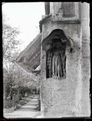 Friedhofkapelle; Tor