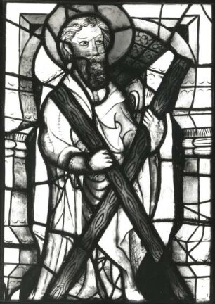 Apostel Andreas aus der Marienkirche Rostock. Glasmalerei, 1. Viertel 15. Jahrhundert. Rostock, Marienkirche, Archiv. Ausstellung "Mittelalterliche Glasmalerei in der DDR", Angermuseum Erfurt 1989/1990. Kat. Nr. 43