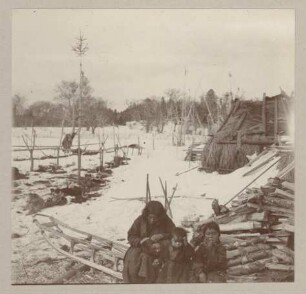 Personen der Ainu (Sammlung Bronislaw Pilsudski, 1887-1905)