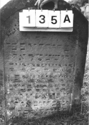 Grabstein 135A