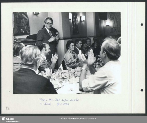 Treffen beim Botschafter der DDR in Sofia : von links: Karl-Heinz Guttmann, Peter Salzmann