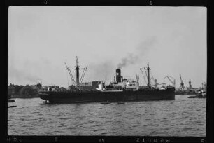 Valda Ahrenkiel (1927), Ahrenkiel, Hamburg