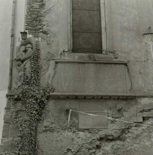 Glauchau-Gesau, Dorfkirche St. Andreas, Südostecke des Chores mit Kriegerdenkmal für die Gefallenen des !. Weltkrieges