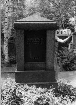 Grabstein 582