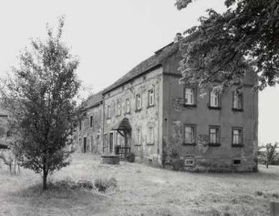 Wohnhaus mit Stallanbau