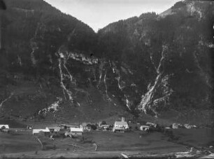 Hinterstein : Blick auf das Dorf Hinterstein und den Zipfelsfall im Hintergrund.