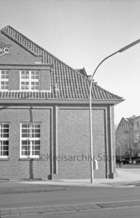 Grabauer Straße 18 [heute Olivet-Allee 18]: Teilansicht: Seitenfront: vorne Lorentzenstraße