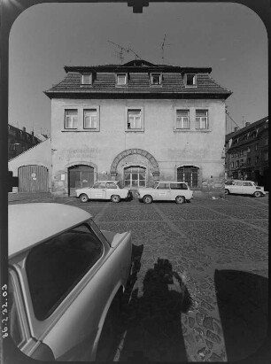 Zittau, August-Bebel-Platz (Neustadt). Wohnhaus mit Werkstatt. Straßenfront