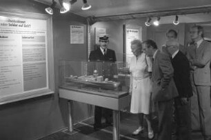 Wanderausstellung "Unsere Marine" auf dem Europaplatz