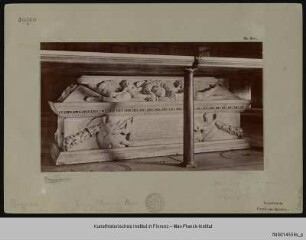 Sarkophag von Giovanni und Piccarda de'Medici - Alte Sakristei: Sarkophag v. Giovanni u. Piccarda de'Medici