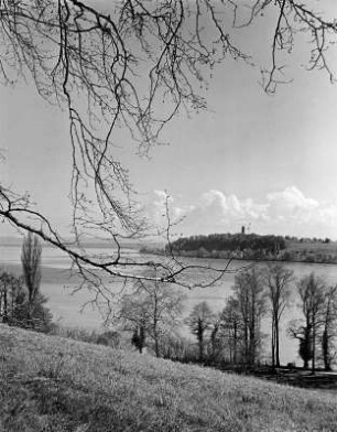 Bodensee. Blick zur Insel Mainau