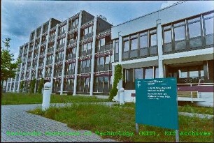 Außenansicht des Instituts für Meteorologie und Klimaforschung (IMK), von Südosten