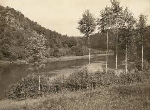 Zschopautal : Mittelsachsen. Kuhsteine am linken Zschopaugehänge unterhalb Haltestelle Steina. Blick talab