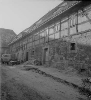 Dresden-Coschütz, Altcoschütz 9. Wohnstallhaus eines ehemaligen Bauernhofes (1829)