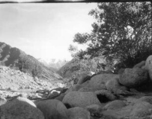 Indien. Kashmir. Ladakh. Ladakh-Kette. Geschiebeanhäufungen im unteren Tschimre-Tal (Chemre-Tal) bei Karn