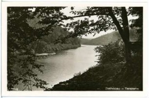 Kriebstein. Talsperre mit Motorschiff