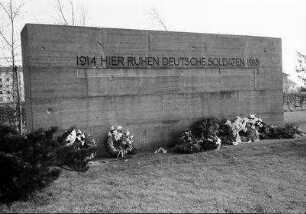 Cernay, Sennheim: [Deutscher Soldatenfriedhof] Steinmahl 1914-18