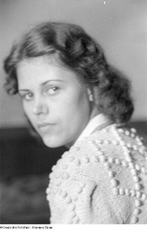 Porträtaufnahmen der Schauspielerin Ruth Schilling