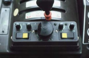 Fotografie: Elektronische Hubwerksregelung (EHR), Bedienelement