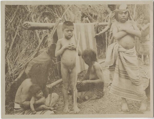 Ashluslay Indians with loom