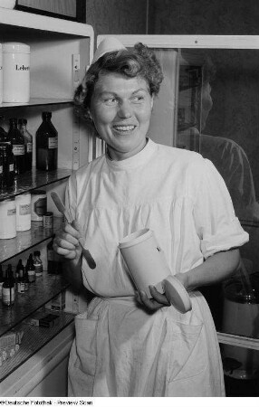 Porträt der Betriebsschwester Annelies Kremkau des Betriebes Becker & Co